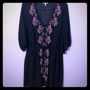 3/$20 Black 3/4 sleeve dress with design